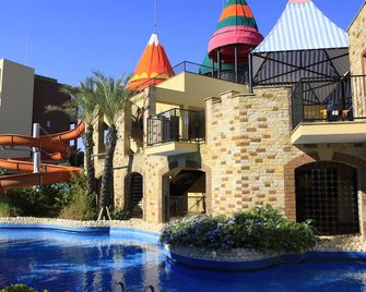 Aqi Pegasos Royal - Alanya - Pool