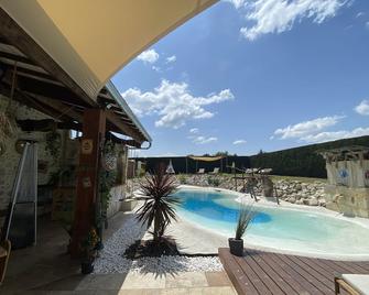 Le Relais de la Chouette - Teuillac