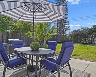 Awesome Home Pool 3 King Beds 65' Tv Bbq - Citrus Heights - Patio
