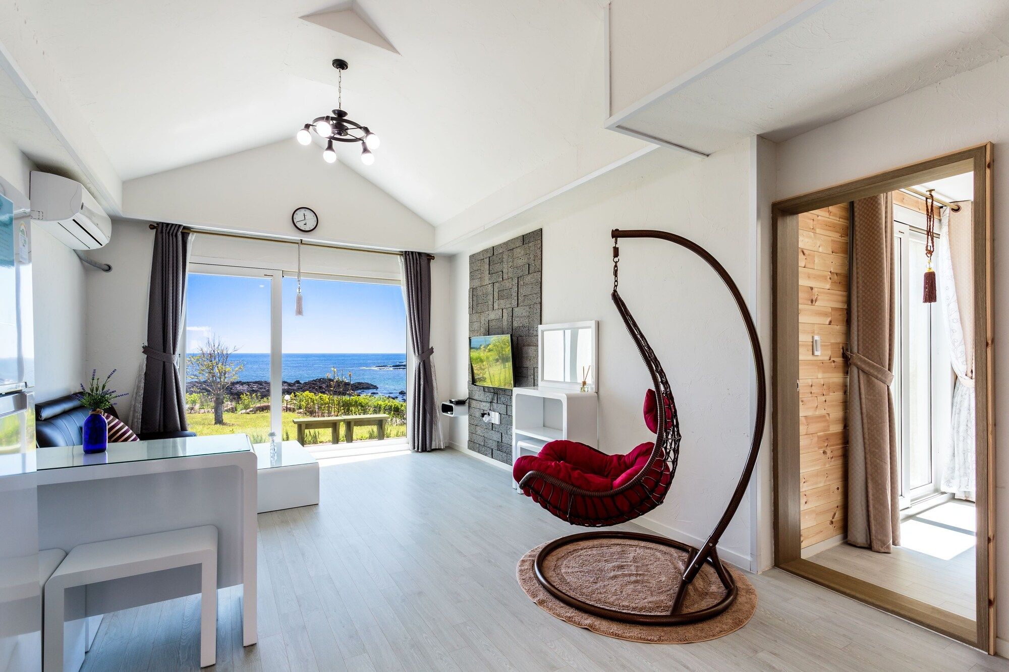 Jeju Turning point Pension