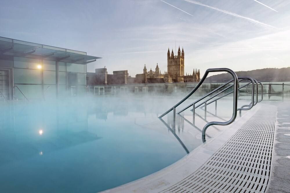 Royal Hotel - באת' - בריכה