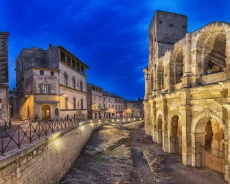L'Escala Arles Centre - Arles