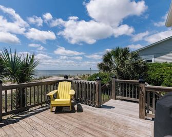 Beach Retreat - Edisto Island - Balcony