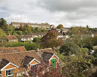 Turks Hall - Bruton - Outdoor view