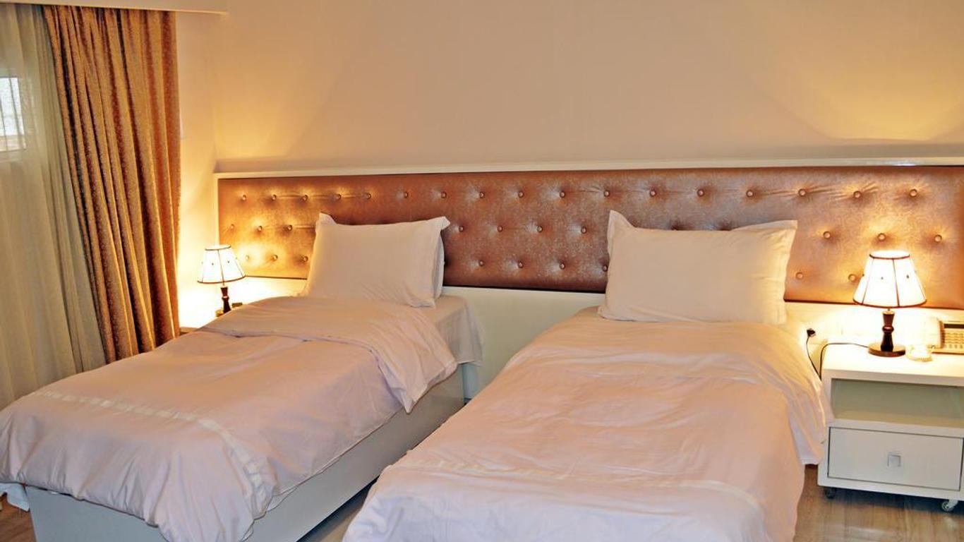 Select City Center Hotel