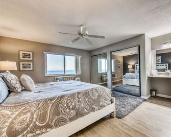 Oceanfront- Heated Pool-Balcony - Indialantic - Bedroom