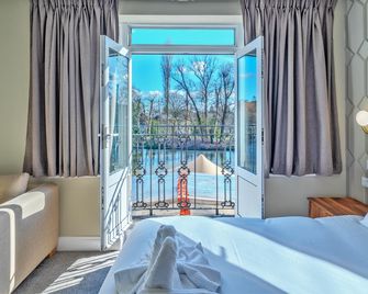Uno Thames Hotel Maidenhead -Reopened Brand New Again -Free Parking - Maidenhead - Habitación
