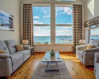 Driftwood - Isle of South Uist - Living room