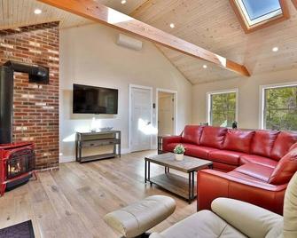 Experience The Charm Of Peak Hill Home, - Pittsfield - Sala de estar