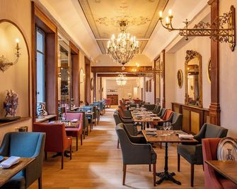 Hôtel de la Poste à Avallon, Bourgogne - Аваллон - Ресторан