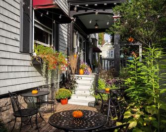 Hearthside Inn - Bar Harbor - Patio