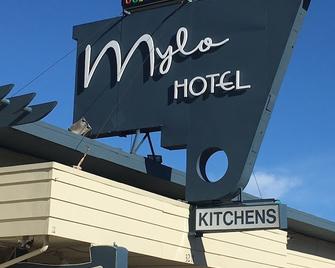 Mylo Hotel - Daly City - Budynek