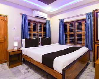 OYO 12896 Hotel Kahini - Digha - Habitación