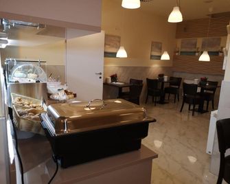 Ch-Hostel - Viena - Restaurante