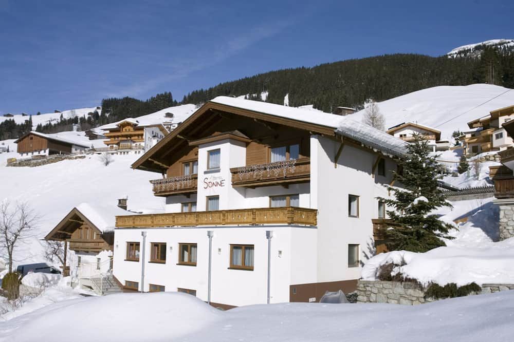 Hotel Sonne - Tux - בניין