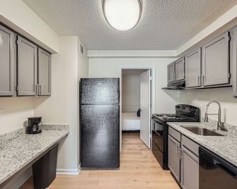 Overlook Club A2 L Spacious And Cozy - Cumming - Kitchen