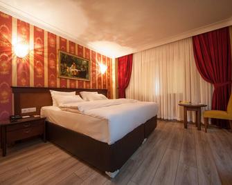 Golden Lake Hotel - Adana - Schlafzimmer
