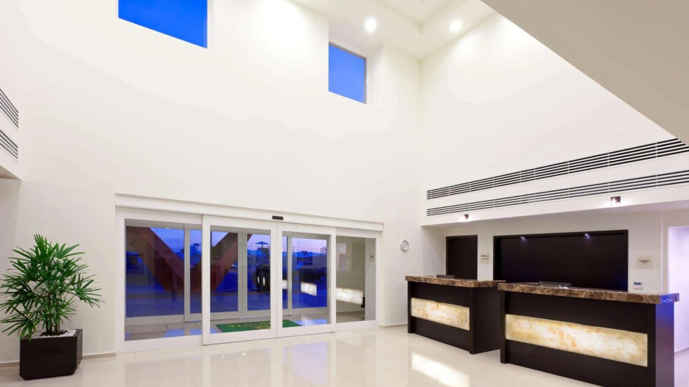 La Quinta by Wyndham San Luis Potosi