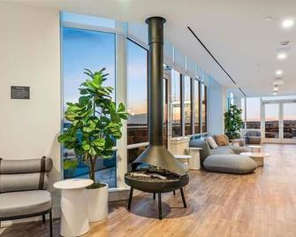 Modern 1br Apt | Fitness Center | Downtown White Plains - White Plains - Hall d’entrée