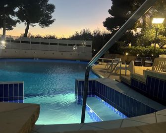 Villa Aurea - Ispica - Piscina