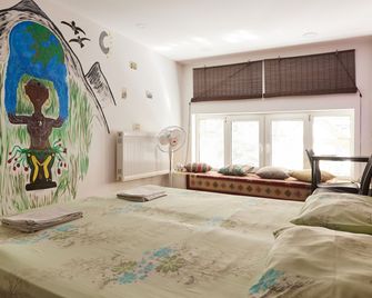 Moosica Hostel - טביליסי - חדר שינה
