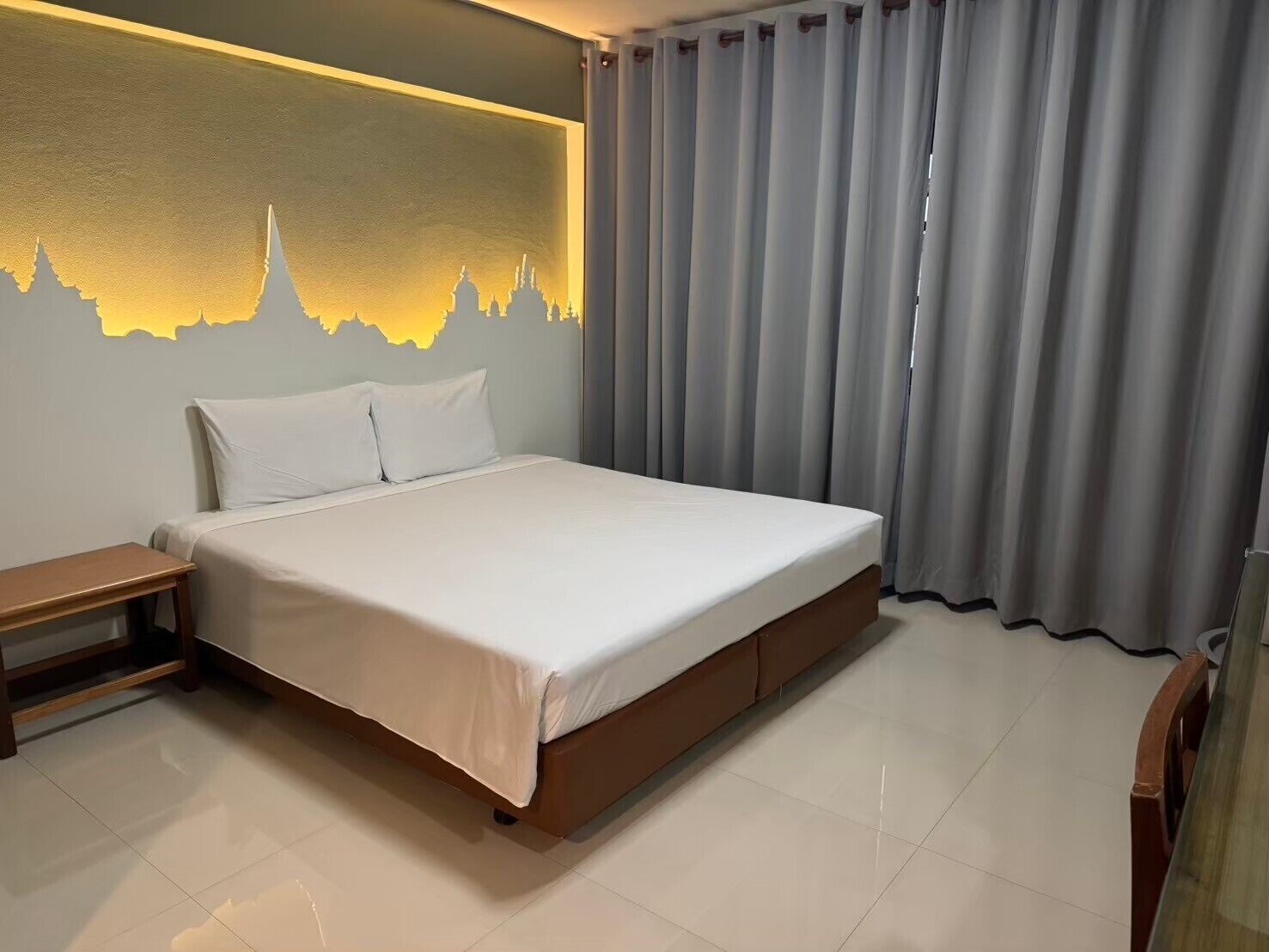 Sun Hotel - Phetchaburi