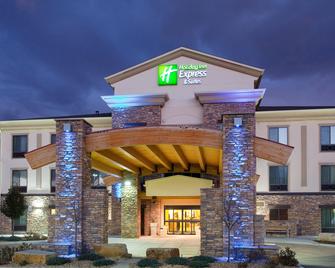 Holiday Inn Express & Suites Loveland - Loveland - Rakennus