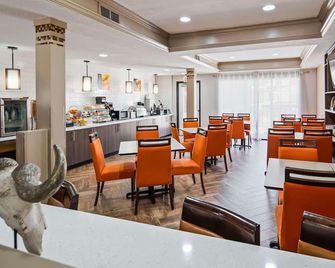 Clarion Pointe Addison - Dallas North - Dallas - Restaurang