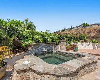 5BR 2.5BA Home Oceanview & in-ground Spa in gated community of San Elijo Hills! - San Marcos - Pool