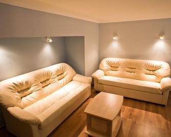 South Port - מוסקבה - סלון