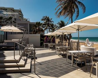 The Tryst Beachfront Hotel - סן חואן - פטיו