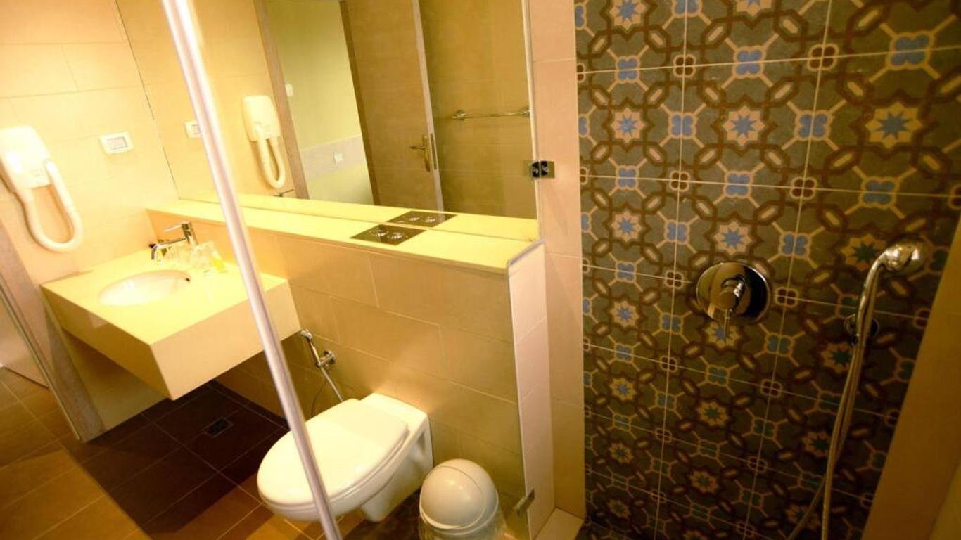 Holy Land Hotel