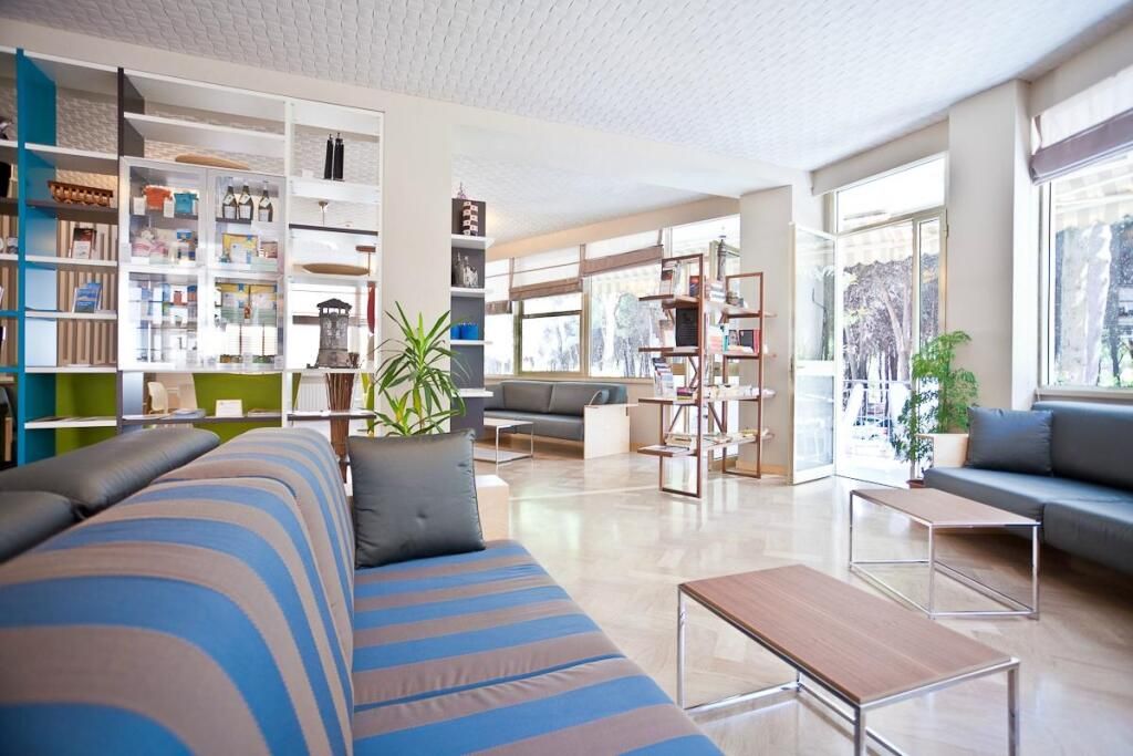 Hotel Antares - צ'רביה - טרקלין