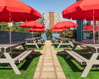 ibis budget Paris Aubervilliers - Aubervilliers - Patio