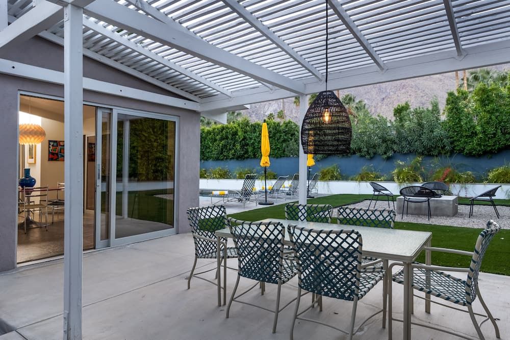 MCM Poolside Paradise - Mountain Views & Total Privacy - Palm Springs - Patio