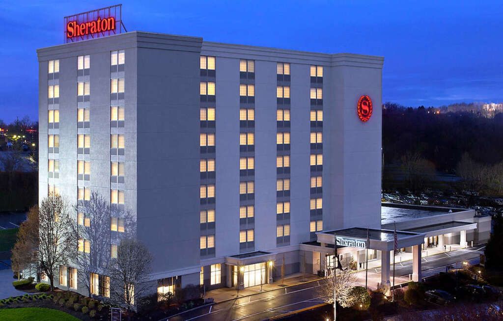 Sheraton Pittsburgh Airport Hotel - Coraopolis - Budova