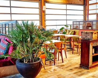 Modern Lodge With Dishwasher, Near the Sea - Zandvoort - Restaurant