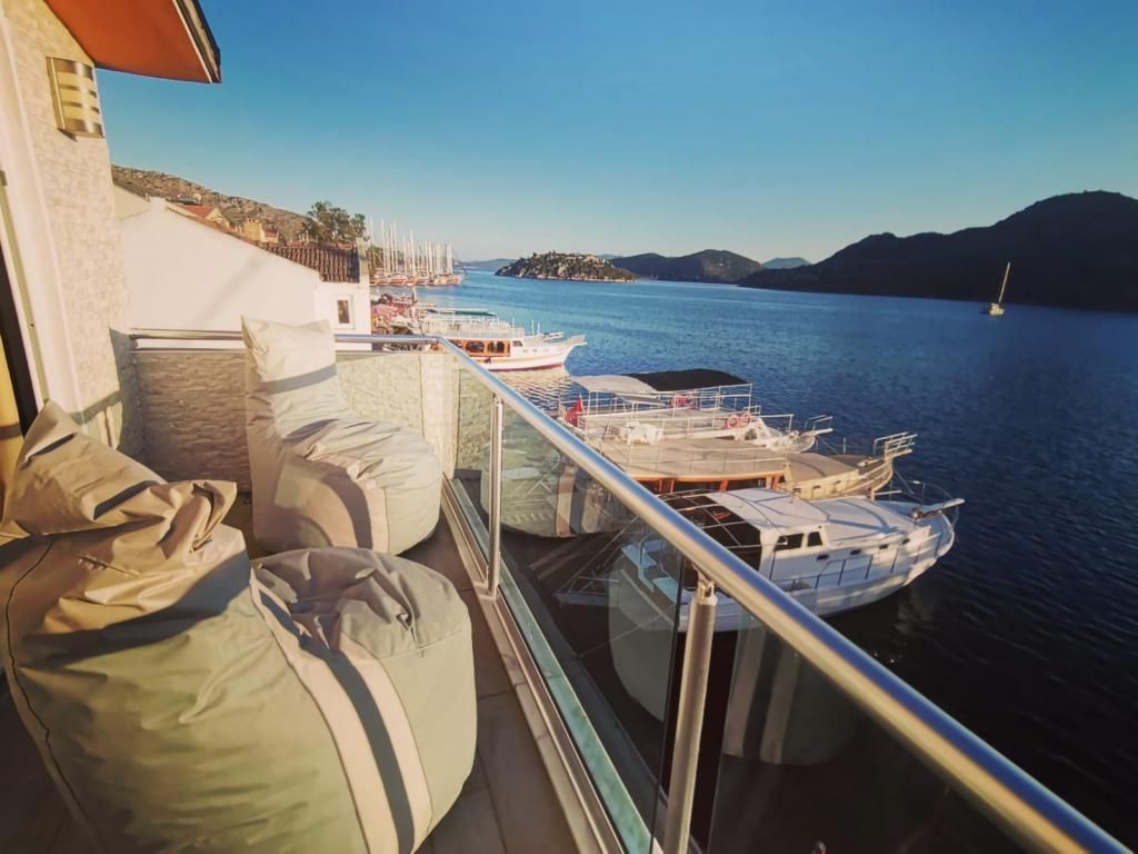 Buena Vista Restaurant & Hotel Bozburun - Bozburun - Balcony