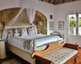Limin'House, Luxury Caribbean Villa - West End - Schlafzimmer