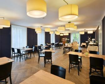 Hotel im Schlosspark - Binningen - Restaurante