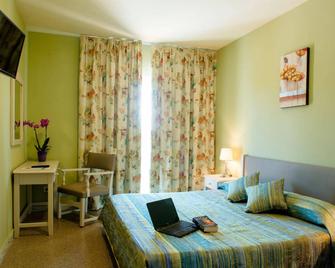 Hotel Castell Blanc - Росес - Спальня
