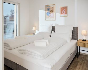 Moderne Apartments WLAN I Tiefgarage I nahe dem Zentrum und Therme I Barrierearm - Bad Kissingen - Schlafzimmer