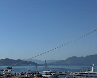 Hotel Avra - Aegina - Venkovní prostory