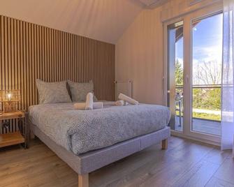 La Colombe - Bord de piste cyclable & lac - Duingt - Chambre