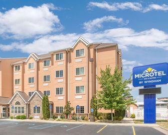 Microtel Inn & Suites by Wyndham Tuscumbia/Muscle Shoals - Tuscumbia - Budova