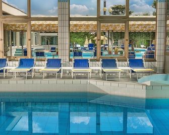 Hotel Terme Antoniano - Montegrotto Terme - Pool