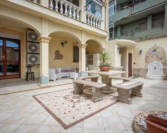 La Casa di Tonina - Quartu Sant'Elena - Patio