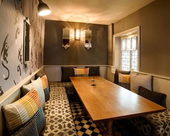 The Wheatsheaf Inn - Crewe - Dining room