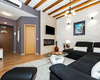 Luxury Apartment Kastela Antika - Rovinj - Living room
