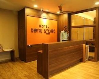 Hotel Royal Square - Nadiād - Recepción